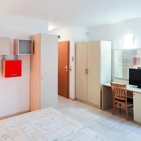 Green Villa Otel Sunny Beach