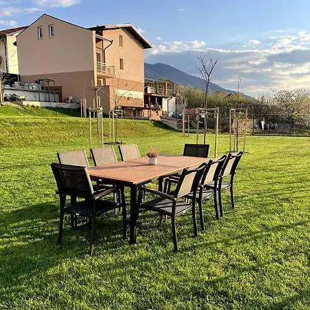 Holiday home Green Villa *